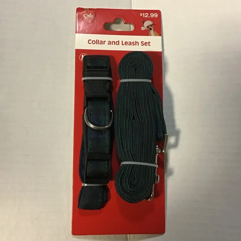 Pet Central Dog Medium 14 to 20” Green & Blue Plaid Collar & Leash Set Christmas